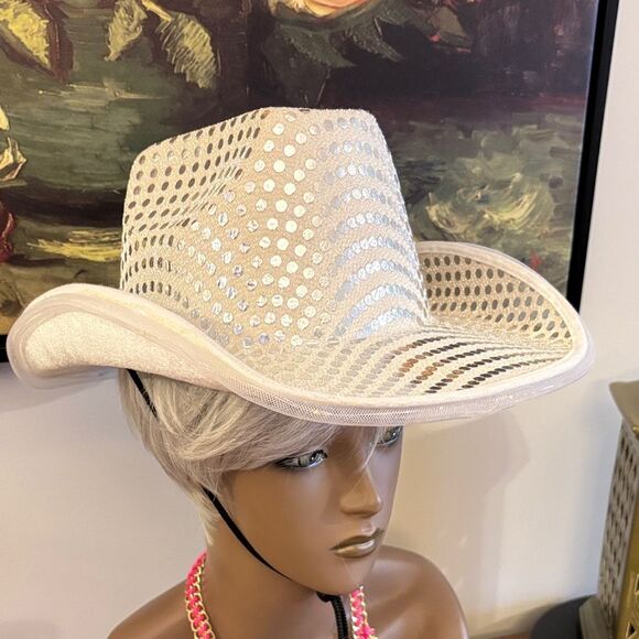 Stylish White and Silver Women's Cowboy Hat (lights up with three settings) NWOT - Picture 1 of 6